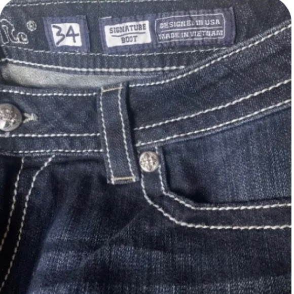 Miss Me Jeans size 34 x 34 Signature Boot Cut
Rainbow Sequins! Awesome Nwt - Picture 6 of 11